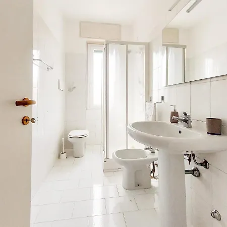 Casa Anna - Desenzano 公寓 *